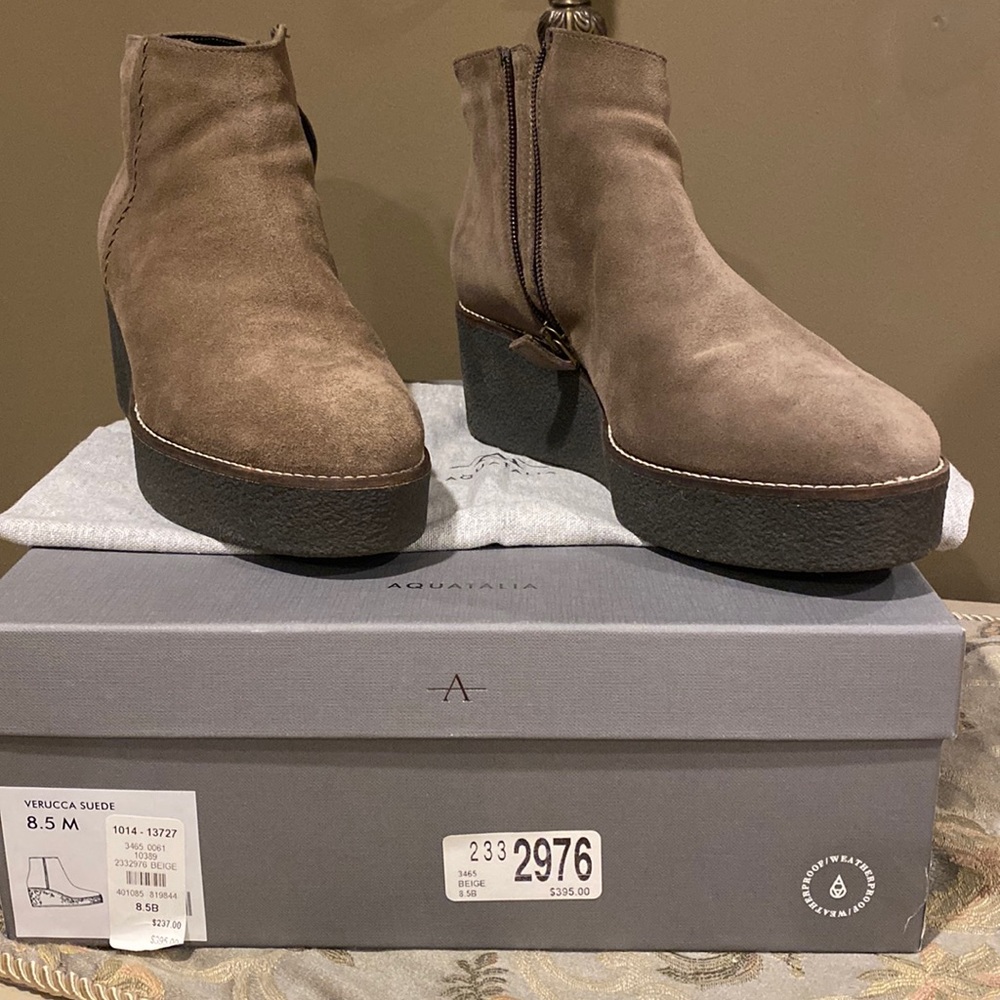Aquatalia Vina Suede Wedge Platform Ankle Booties; 8.5 - Picture 2 of 8